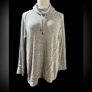 Chelsea‎ & Theodore Medium top